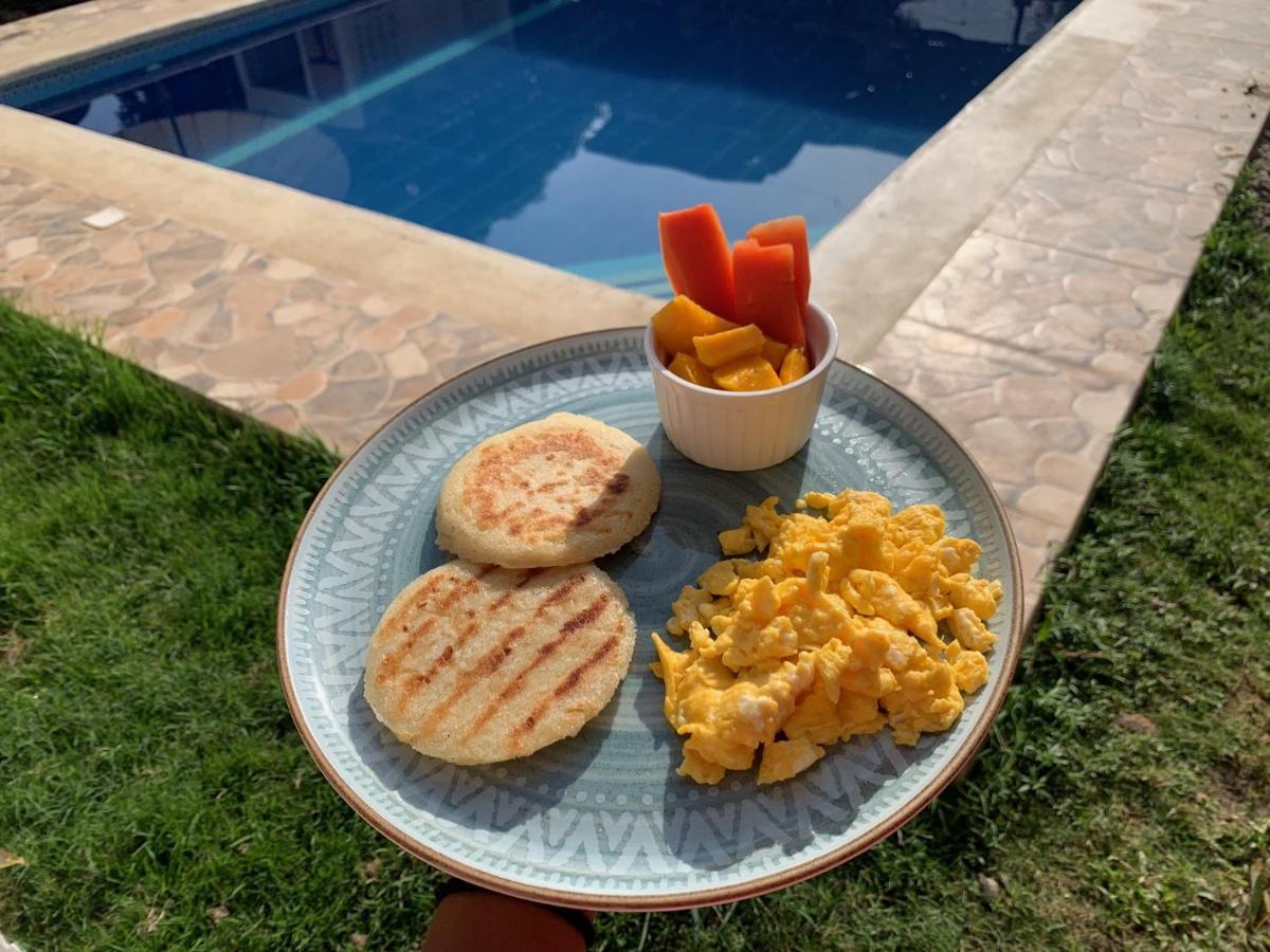 Rincon Del Mar Palomino Bed & Breakfast ภายนอก รูปภาพ